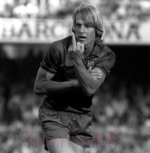 舒斯特尔:皇家马德里没有巴萨那样的团队氛围 舒斯特尔:皇家马德里没有巴萨那样的团队氛围